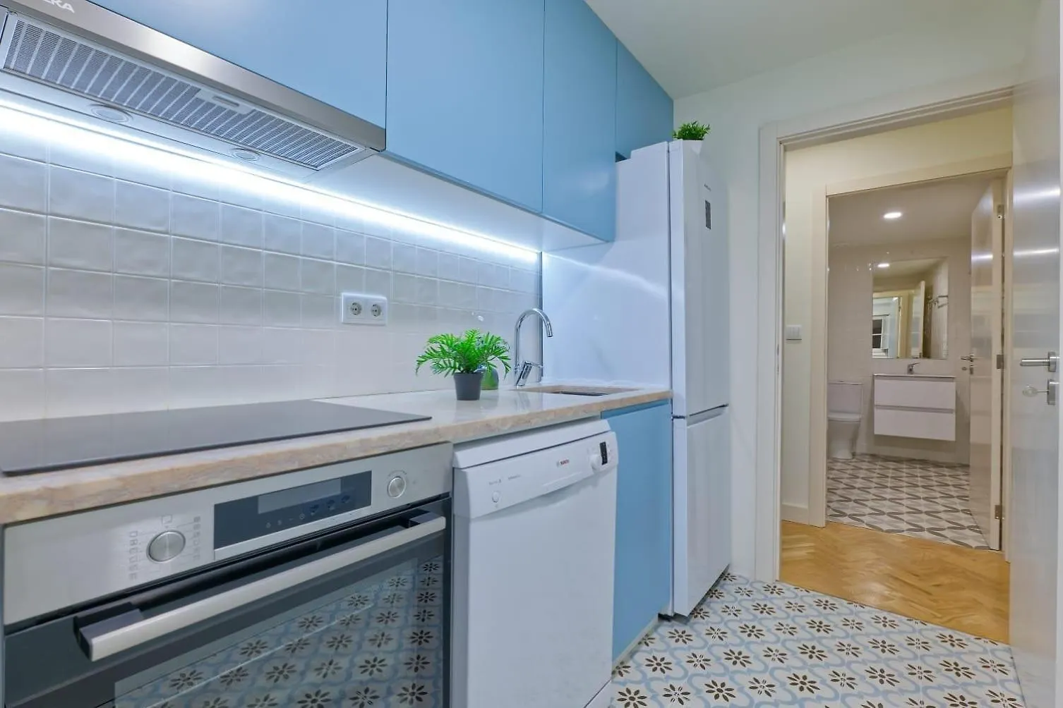 Neue Wohnung Im Zentrum Lisbon Apartment